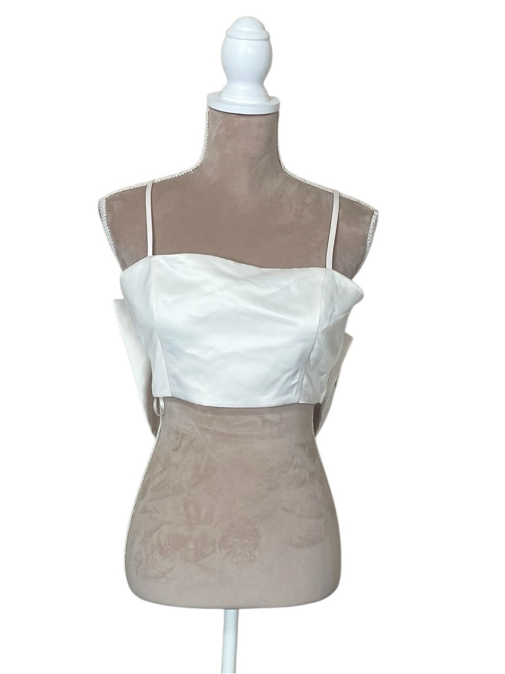 Forever 21 Spaghetti-Strap Satin Crop Top with Back Bow Detail in Vanilla NWT-P